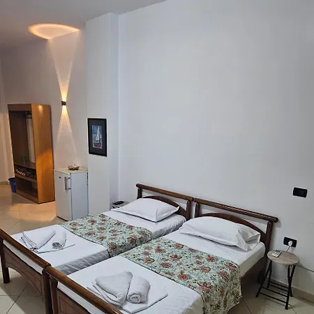 Dr House Apartment Golem (Tirana)
