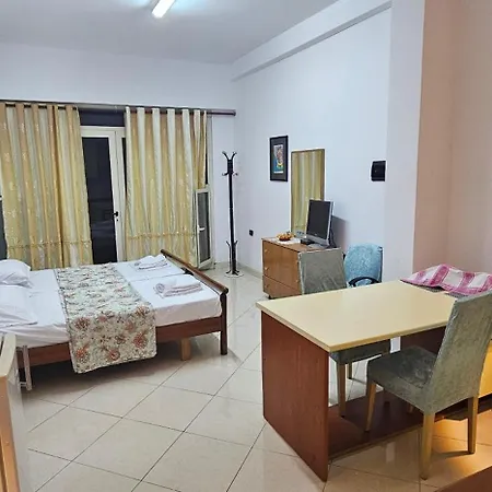 Dr House Apartmán Golem (Tirana)