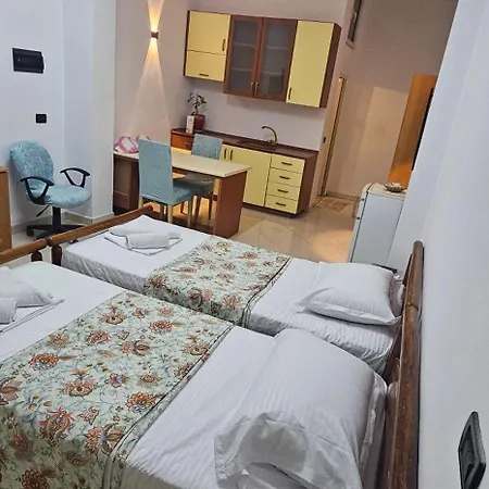 Dr House Apartment Golem (Tirana)